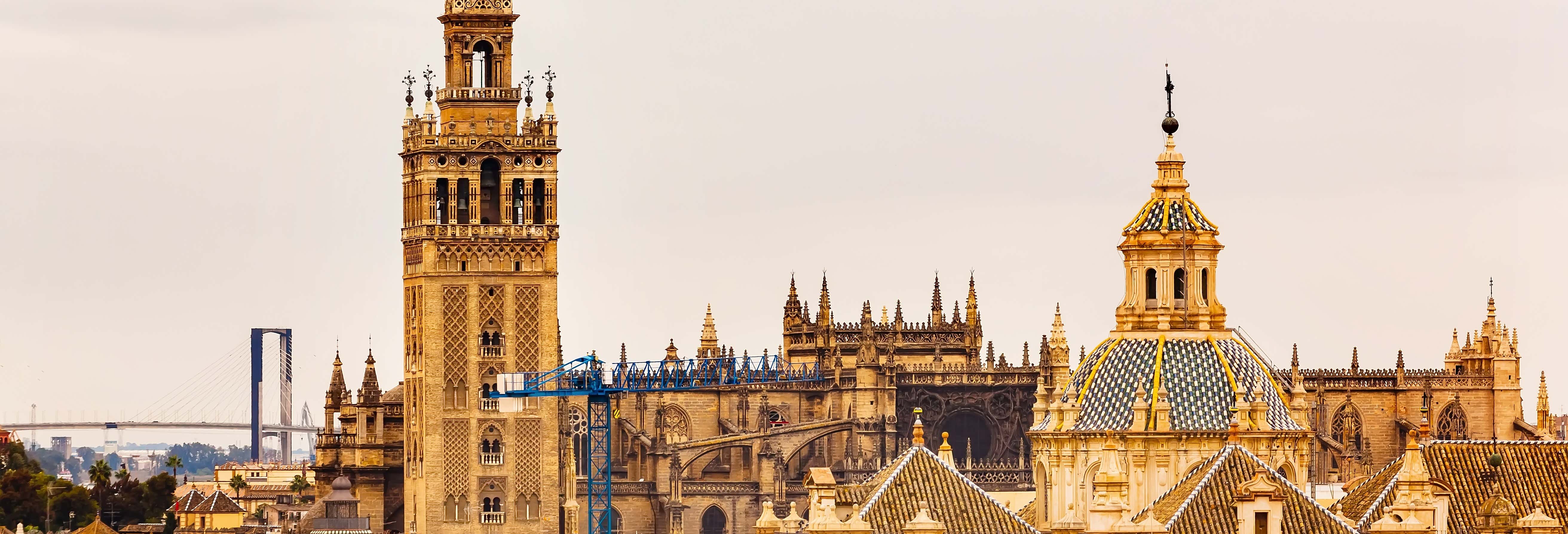 La Giralda y las cubiertas de la Catedral de Sevilla