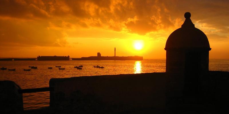 Atardecer en Cádiz, España - Viajándonos El Mundo