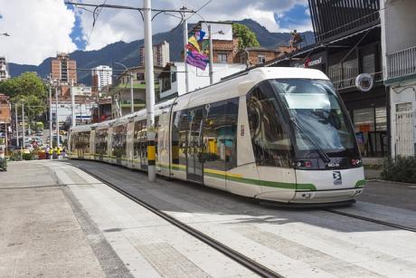 Metro de la ciudad de Medellín, Colombia - Viajándonos El Mundo