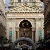 Basílica de San Esteban en Budapest con decoración navideña