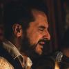 Cantaor flamenco durante la actuación